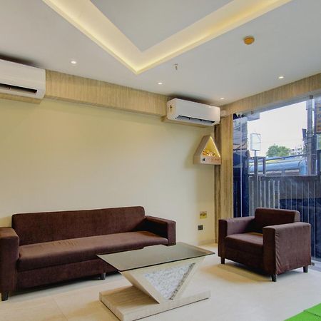 ホテル Super Townhouse Gokul Regency Near Dum Dum Metro Station コルカタ エクステリア 写真
